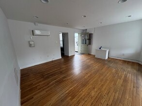 1726 Altamont Ave, Richmond, VA for lease Interior Photo- Image 2 of 11