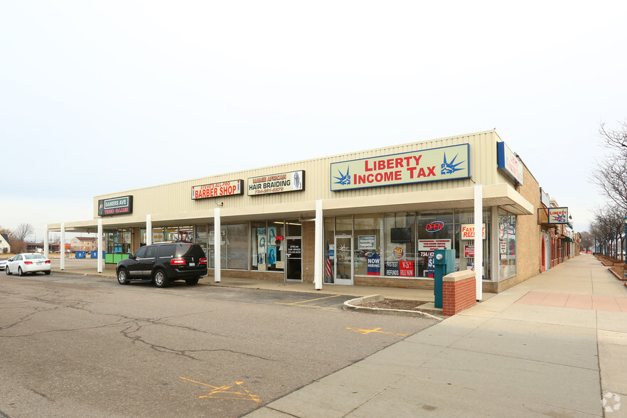 29540-29554 Ford Rd, Garden City, MI for sale - Primary Photo - Image 1 of 9