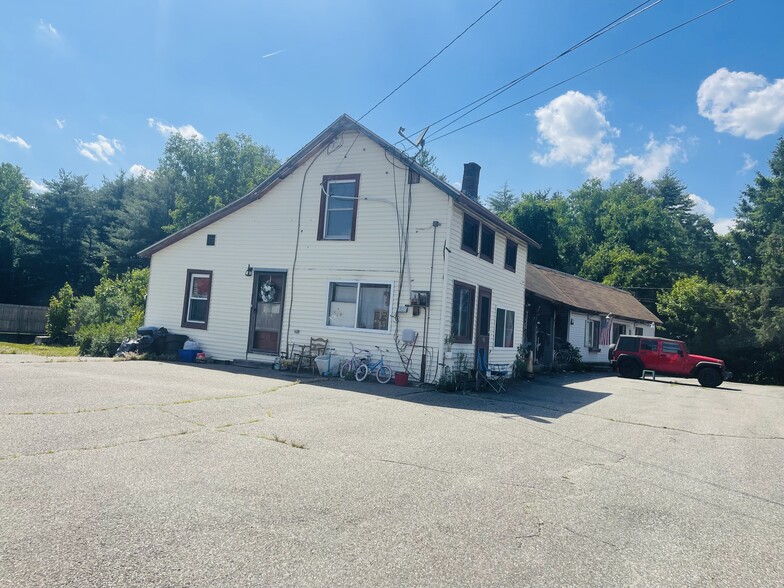 76 W Stafford Rd, Stafford Springs, CT for sale - Primary Photo - Image 1 of 15