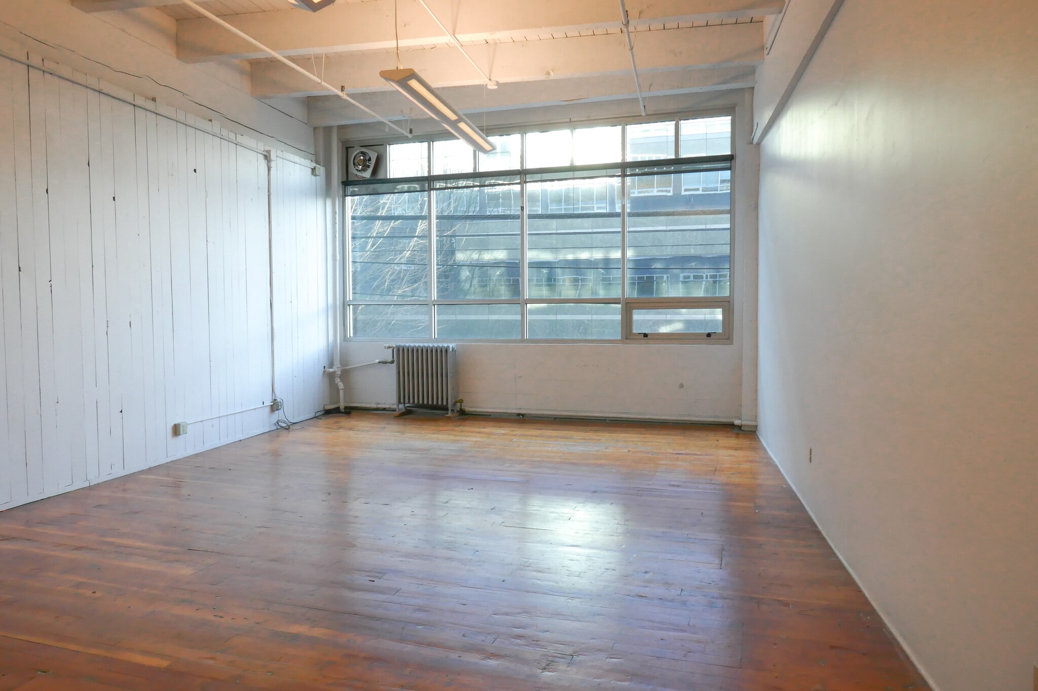 3131 Western Ave, Seattle, WA for lease Interior Photo- Image 1 of 2
