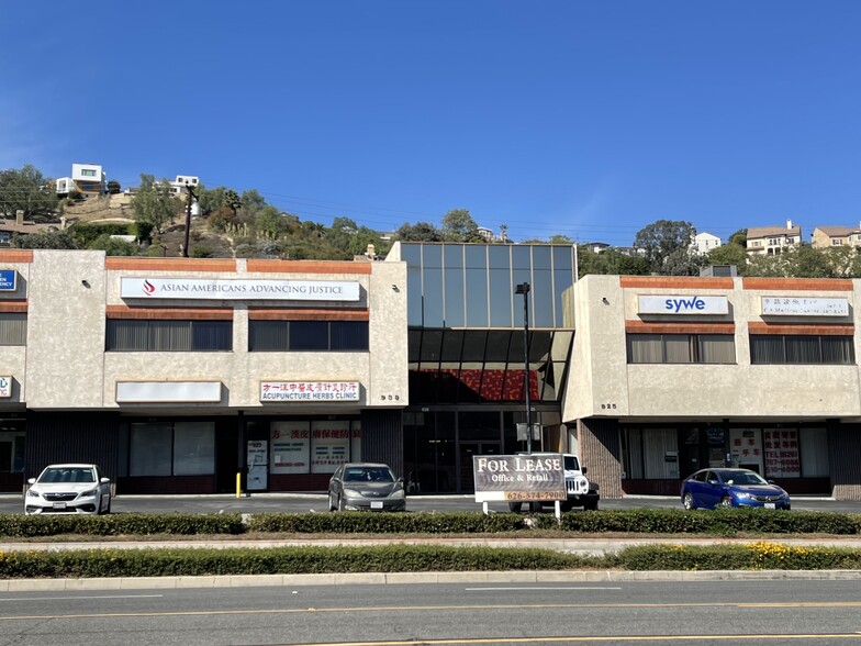 913-939 S Atlantic Blvd, Monterey Park, CA for lease - Building Photo - Image 1 of 6