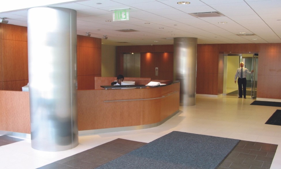 707 Summer St, Stamford, CT for lease - Lobby - Image 2 of 10