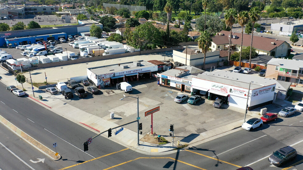 9501-9511 Atlantic Ave, South Gate, CA for sale - Building Photo - Image 1 of 12