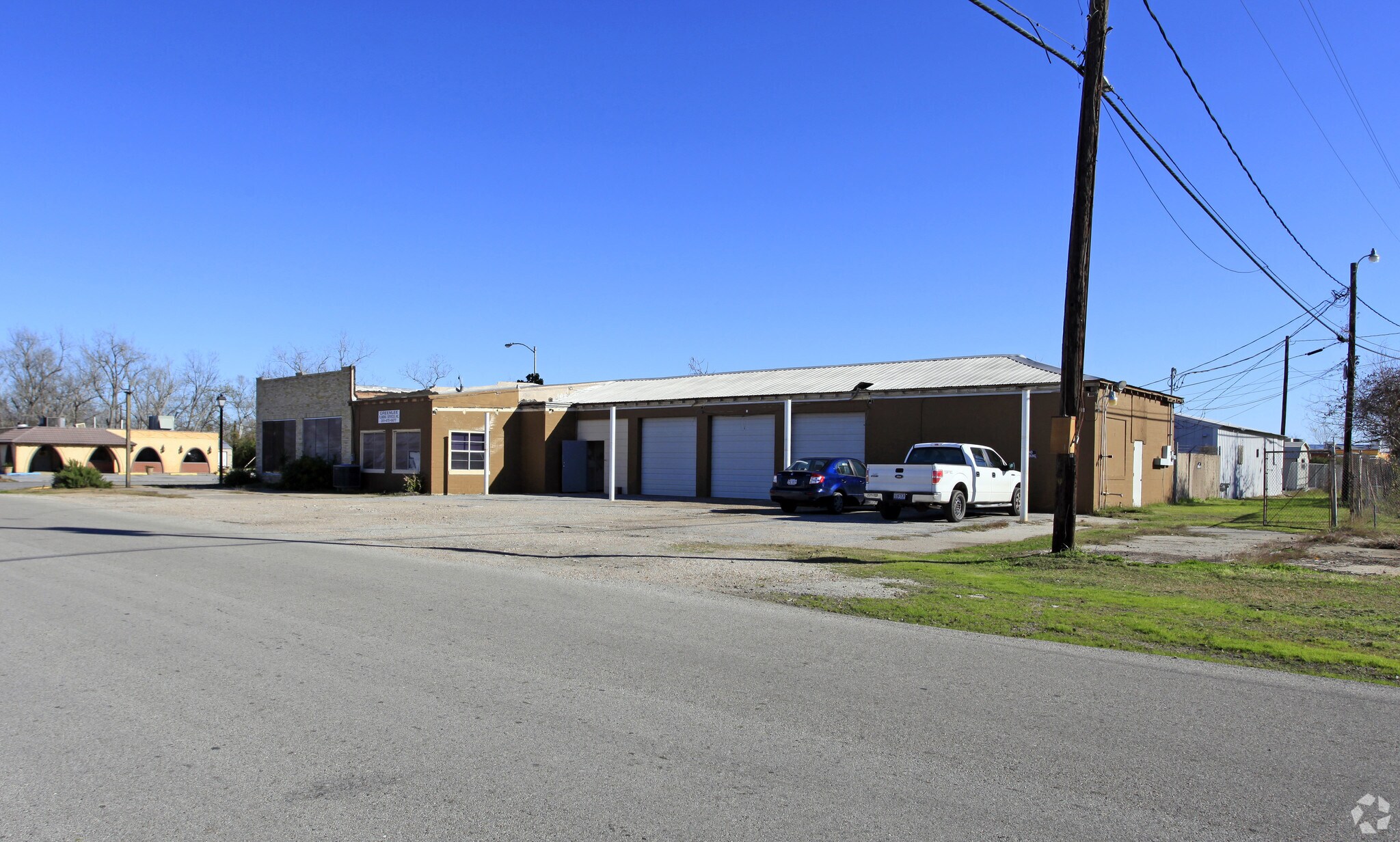 621 W Main St, La Porte, TX for lease Primary Photo- Image 1 of 53