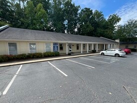 Medical Office For Lease In Huntersville - Convenience Store