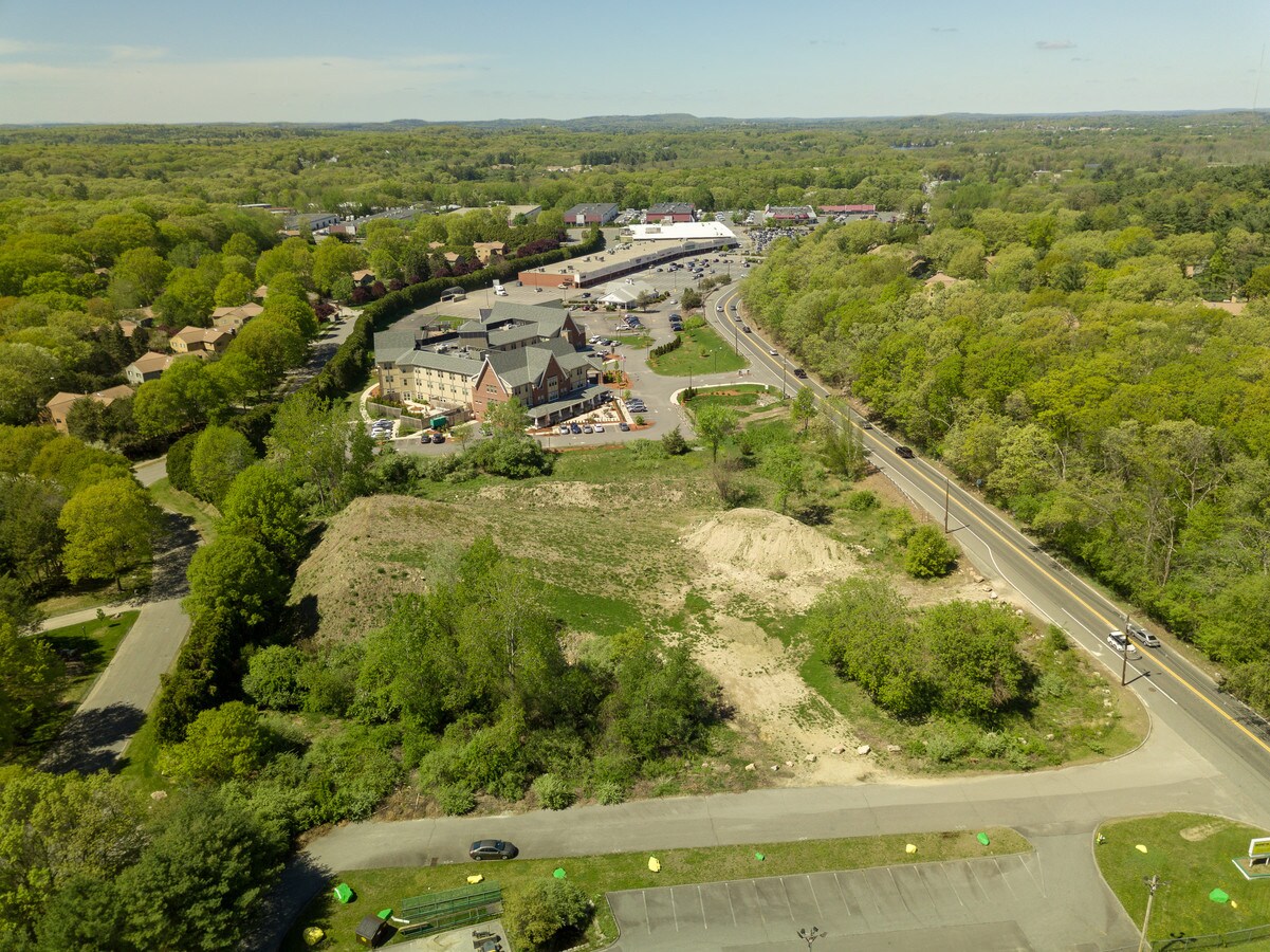 501 Pond St, Ashland, MA 01721