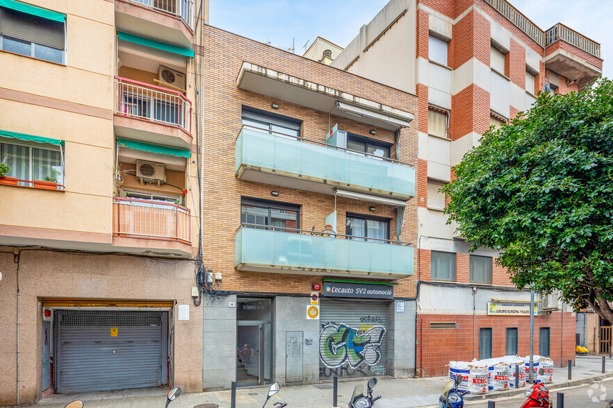 Carrer de Farnés, 55, L'hospitalet De Llobregat, Barcelona for sale - Primary Photo - Image 1 of 2