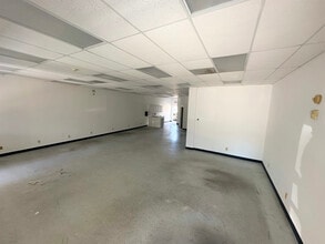 23120-23128 Westheimer Pky, Katy, TX for lease Interior Photo- Image 2 of 4