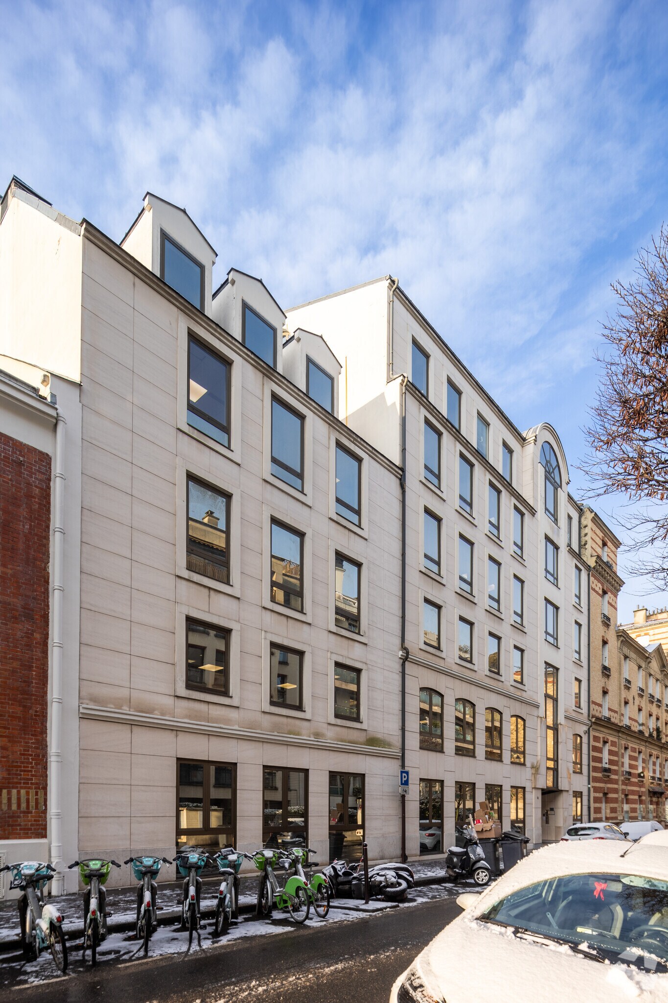 5 Rue Beffroy, Neuilly-sur-Seine for lease Primary Photo- Image 1 of 5