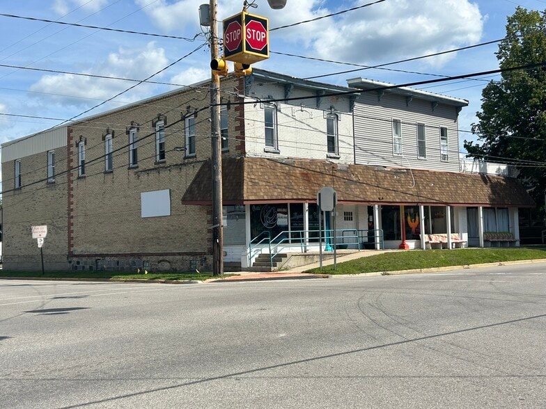 7 E Muskegon St, Kent City, MI for sale - Building Photo - Image 2 of 13