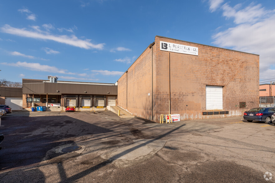 321 Washington St, Somerville, MA for lease - Building Photo - Image 1 of 14