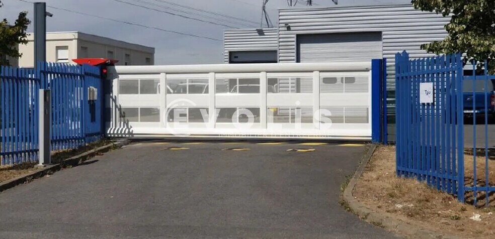 2 Rue Marin Angiboust, Marcoussis for lease - Building Photo - Image 2 of 18