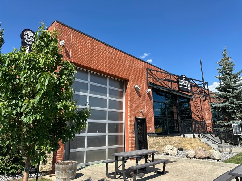 10930 119 St NW, Edmonton, AB for lease - Building Photo - Image 3 of 14