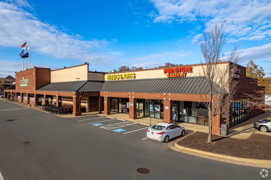 46900-46960 Harry Byrd Hwy, Sterling, VA for lease - Building Photo - Image 2 of 10