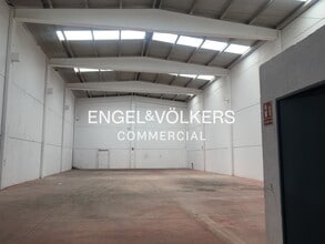 Industrial in Bellvei, Tarragona for lease Interior Photo- Image 1 of 4
