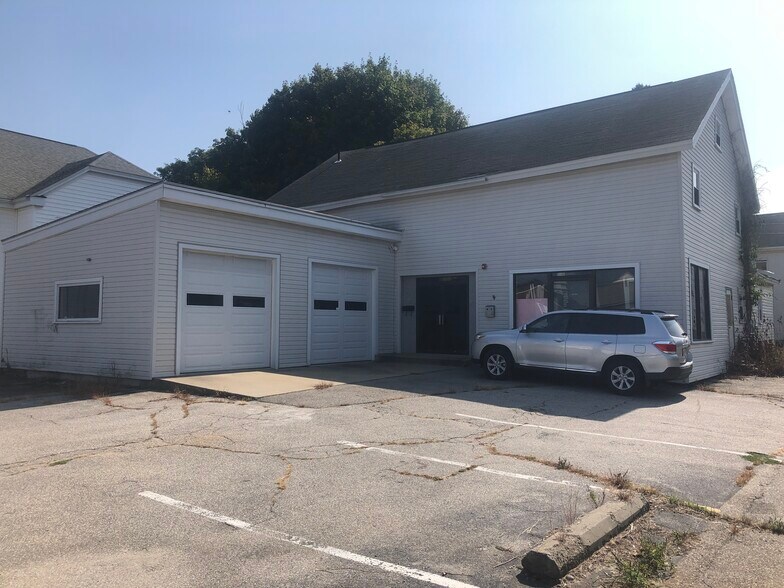 14 Negus St, ster, MA 01570