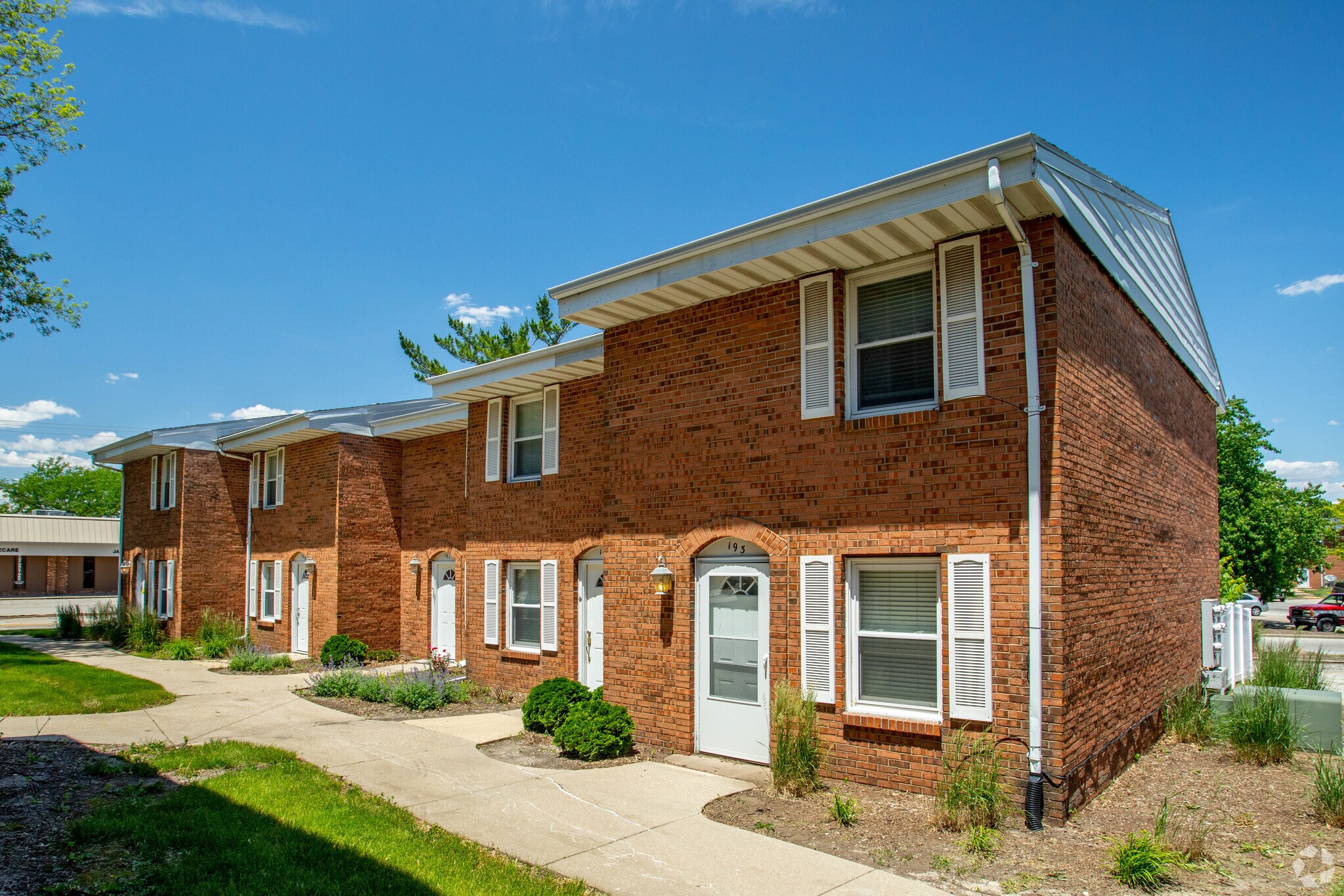 208 Prospect Rd S, Bloomington, IL for sale Building Photo- Image 1 of 1