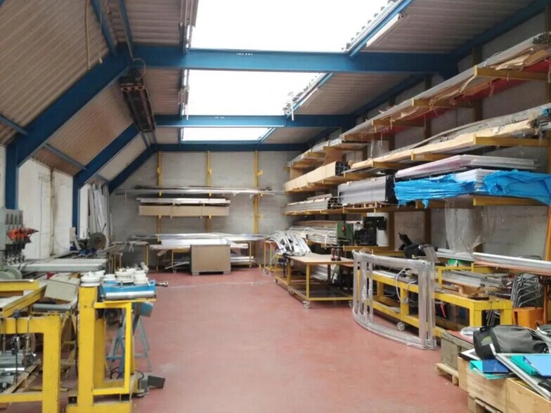 Industrial in Colombes for sale - Building Photo - Image 3 of 9