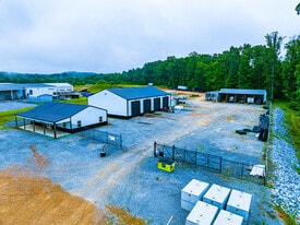 6+/- Acres Commercial Property In Paris, TN - Commercial Kitchen