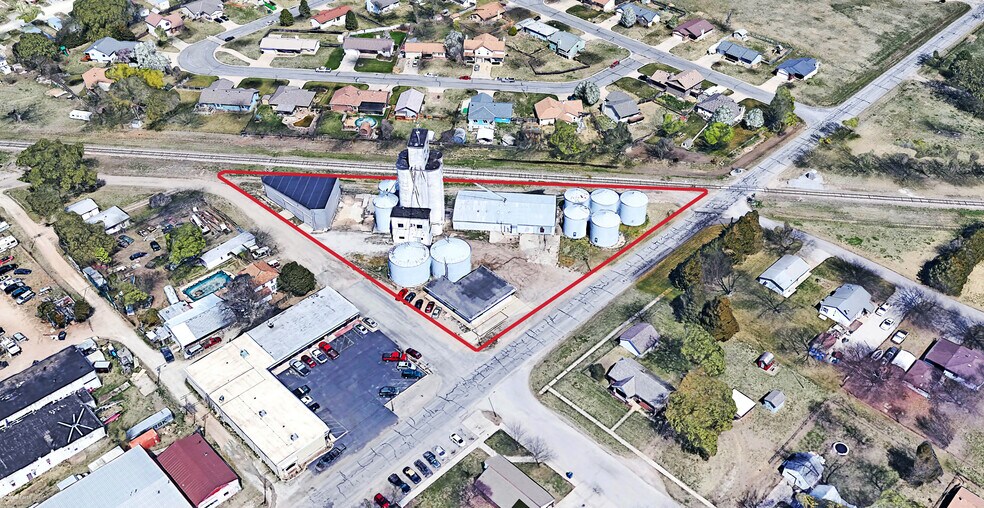 206 E Albert Ave, Maize, KS for sale - Building Photo - Image 1 of 1