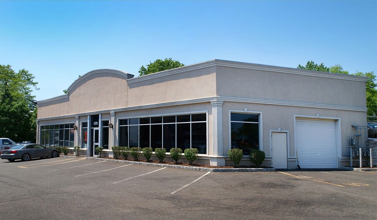 139 Route 17, Hackensack, NJ for sale Primary Photo- Image 1 of 1