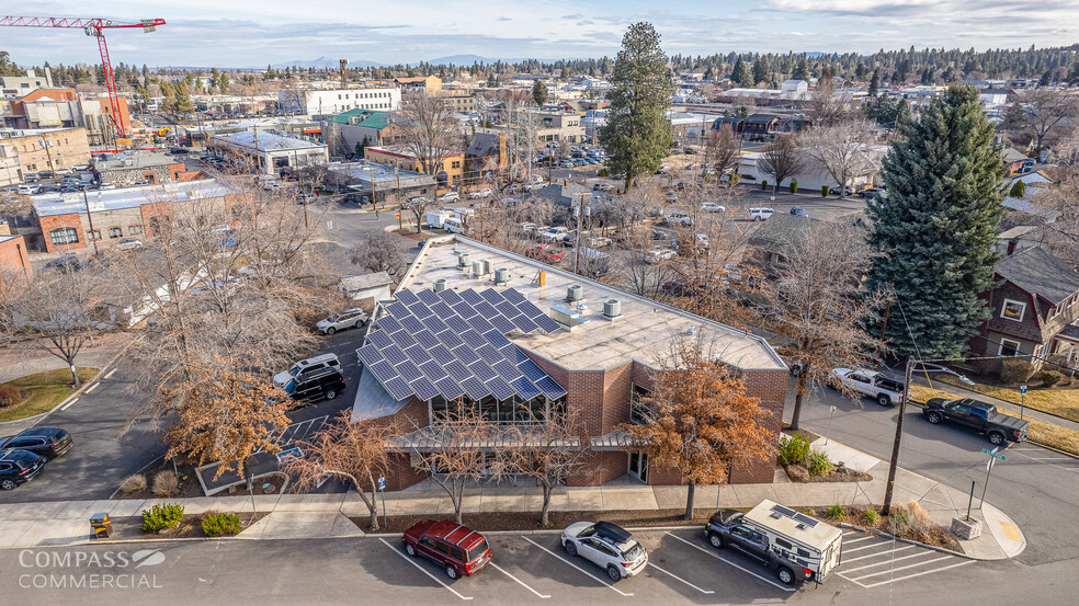 18 NW Oregon Ave, Bend, OR for sale - Building Photo - Image 1 of 9