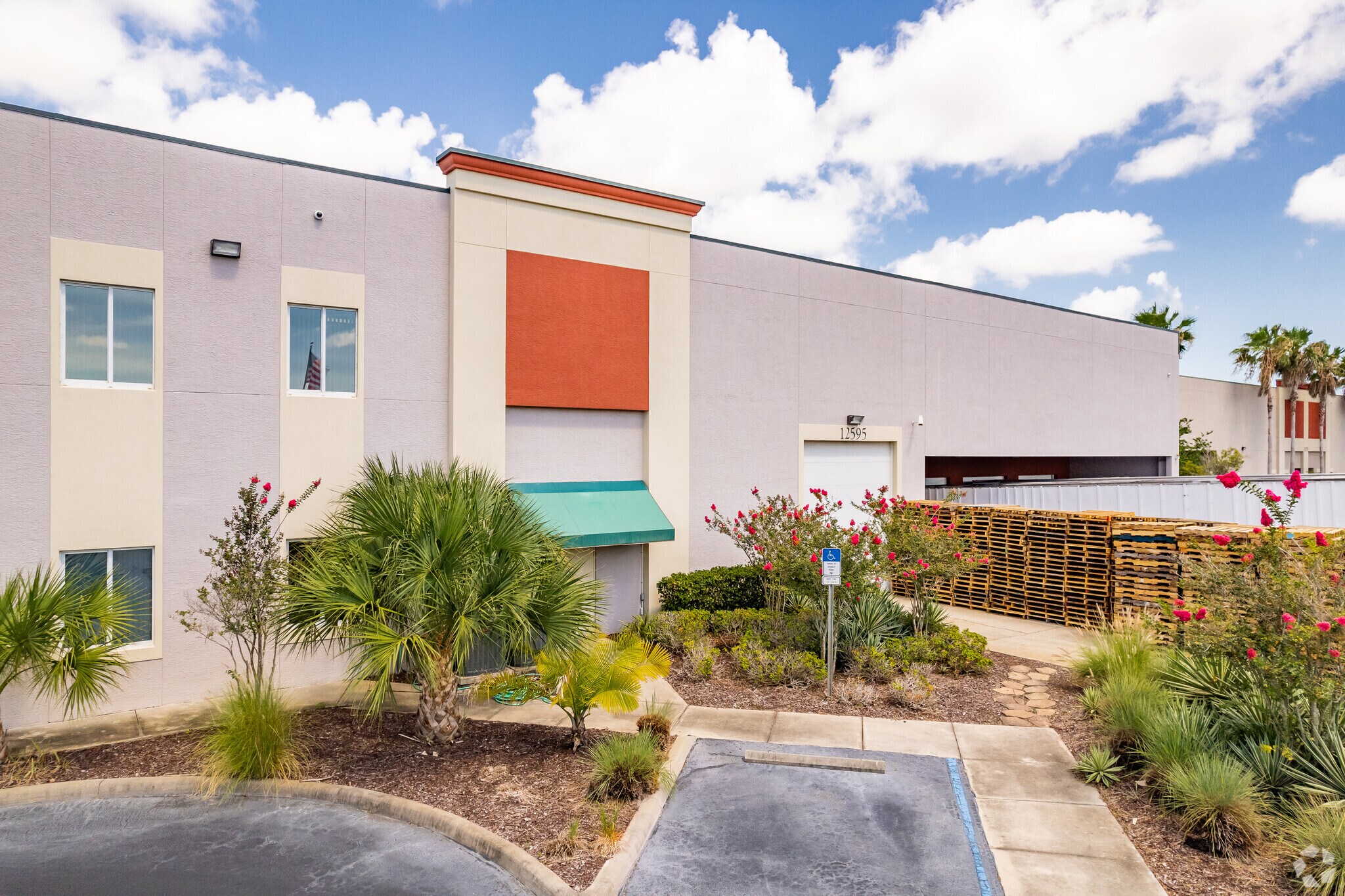 12595 71st Ct, Largo, FL for sale Primary Photo- Image 1 of 1