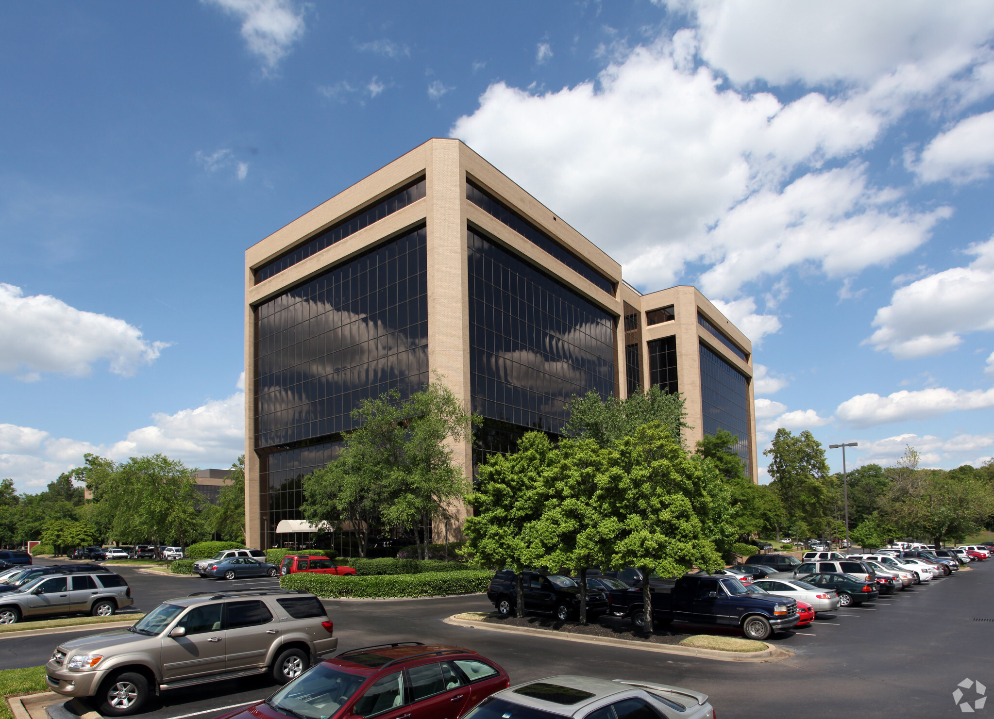 6750 Poplar Ave, Memphis, TN for sale Building Photo- Image 1 of 1