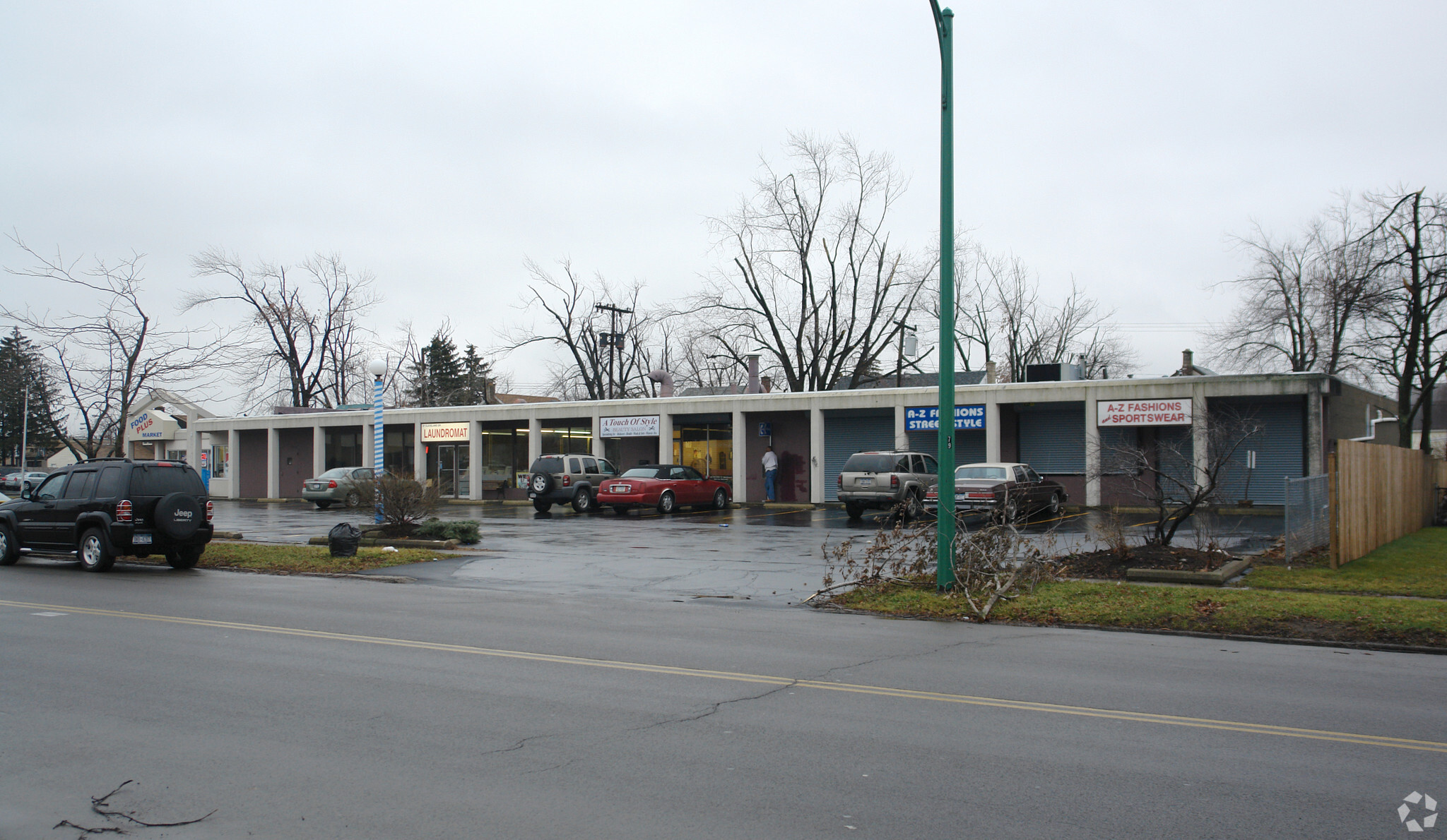 87 Cleveland Dr, Buffalo, NY for lease Building Photo- Image 1 of 10