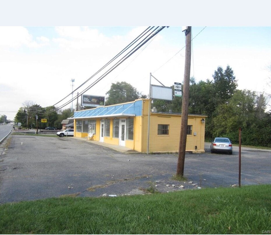 7832 N Main St, Dayton, OH for sale Primary Photo- Image 1 of 1