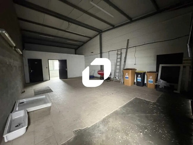 Vente Local d'activités 1 380 m²