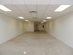 6510-6514 Joliet Rd, La Grange, IL for lease Interior Photo- Image 1 of 4