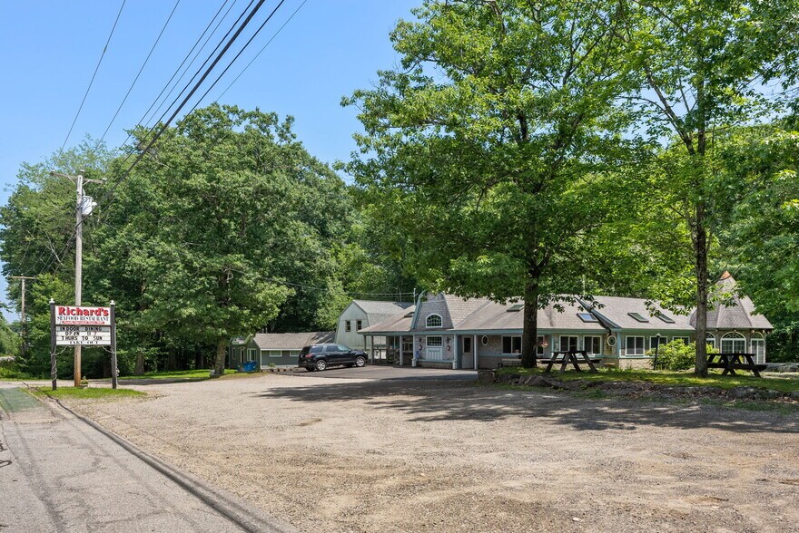 1732 N Berwick Rd, Wells, ME 04090 Retail for Sale