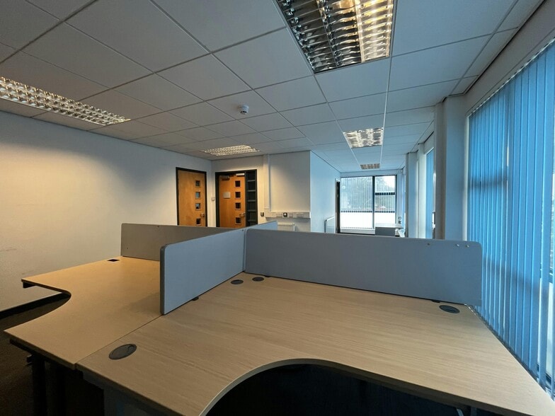 Brynmill Terrace, Sketty for lease - Building Photo - Image 3 of 6