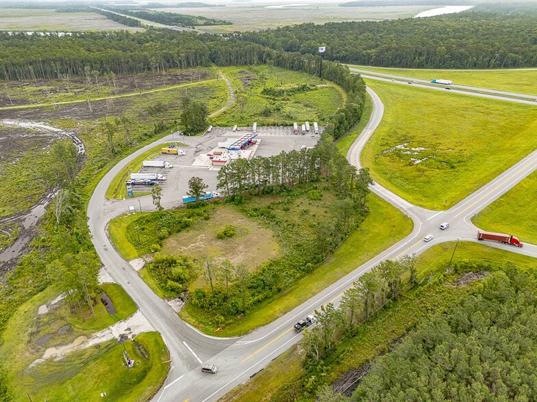 2100 E 10th St, Woodbine, GA for sale - Other - Image 1 of 17