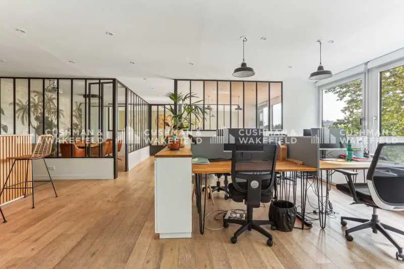 Office in Puteaux for lease - Interior Photo - Image 3 of 11