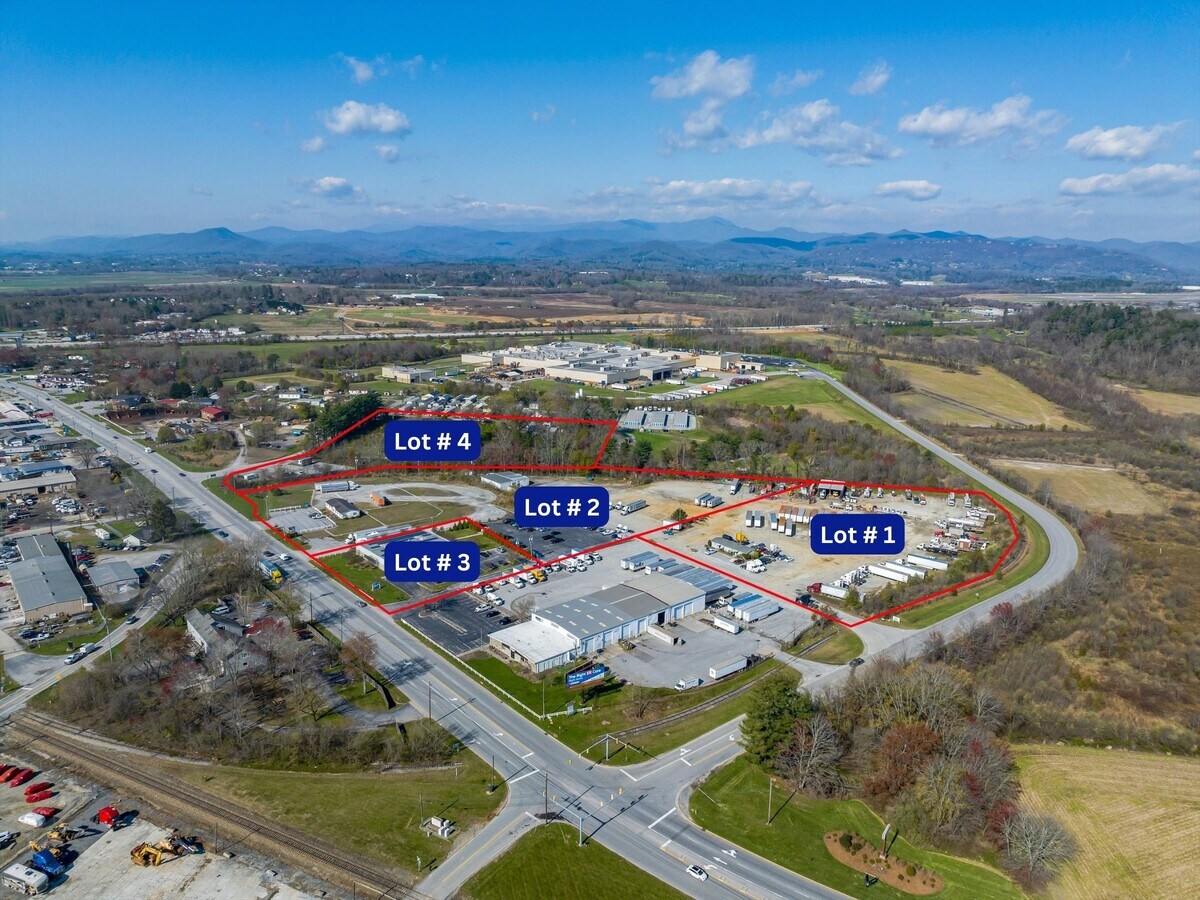 177 Rockwell Dr, Fletcher, NC 28732