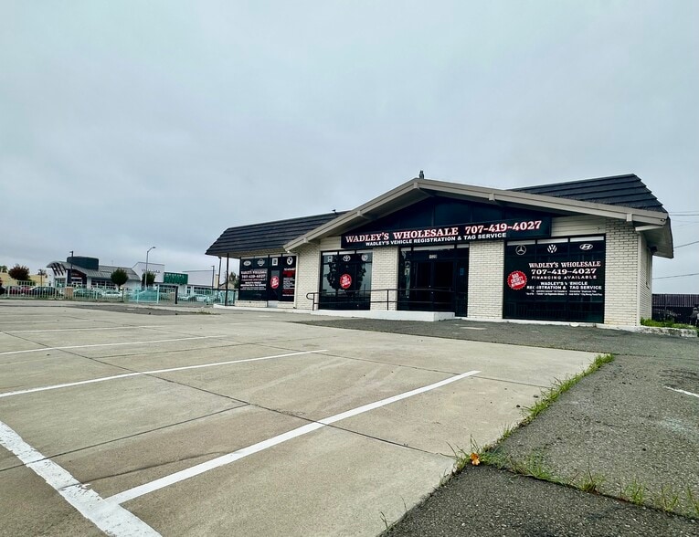 1520 N Texas St, Fairfield, CA for lease - Building Photo - Image 2 of 20