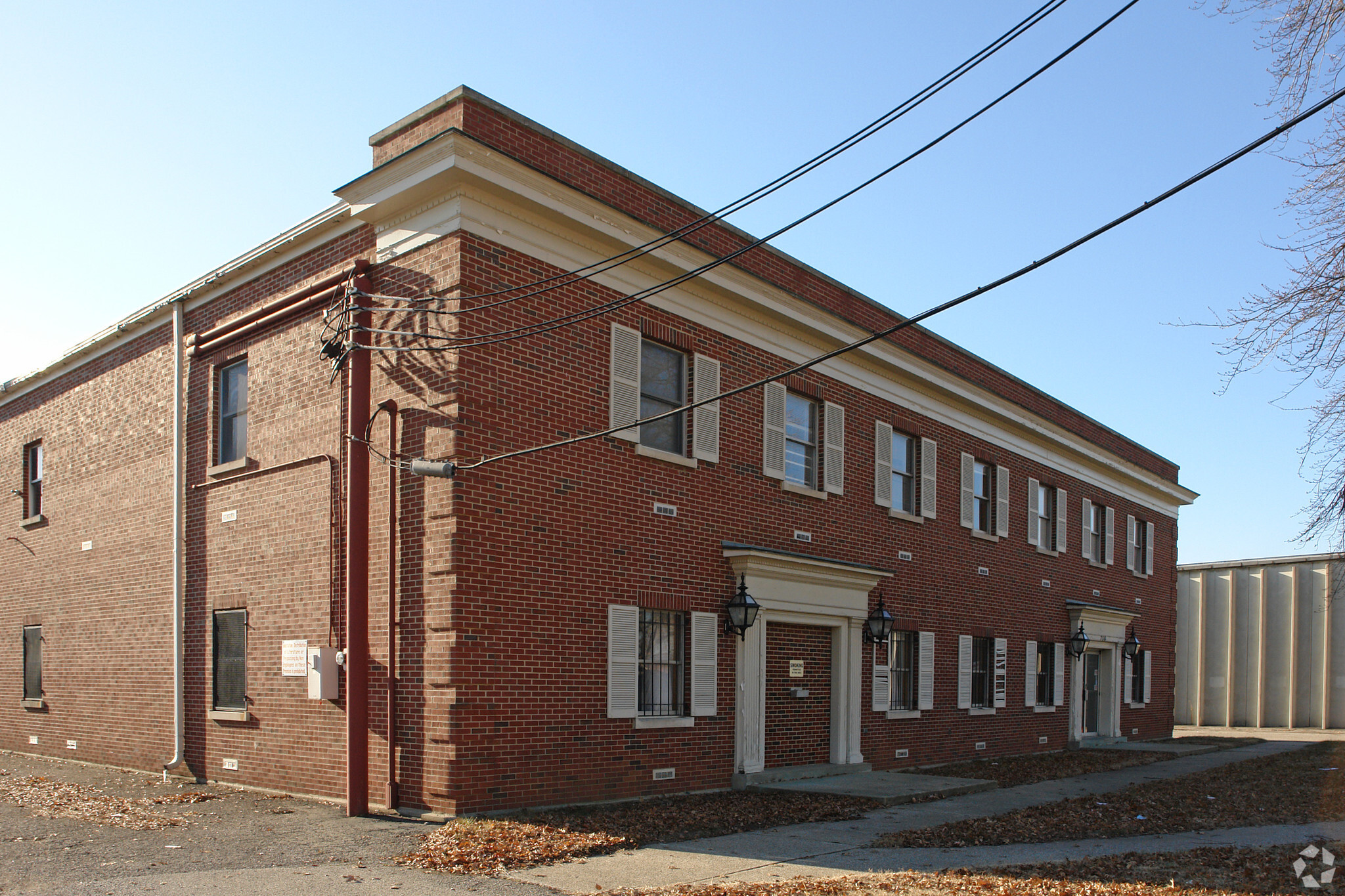 730 Locust Ln, Louisville, KY for sale Primary Photo- Image 1 of 4