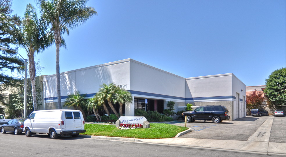 7691 Woodwind Dr, Huntington Beach, CA for lease - Building Photo - Image 1 of 4