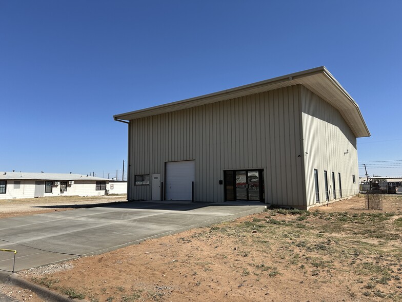 1810 Lee Ave, Odessa, TX for lease - Building Photo - Image 2 of 12