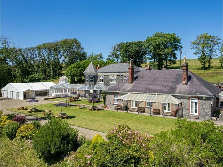 Broadway, Carmarthen for sale - Building Photo - Image 1 of 83