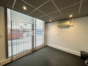 Office in Lyon for lease Building Photo- Image 2 of 6