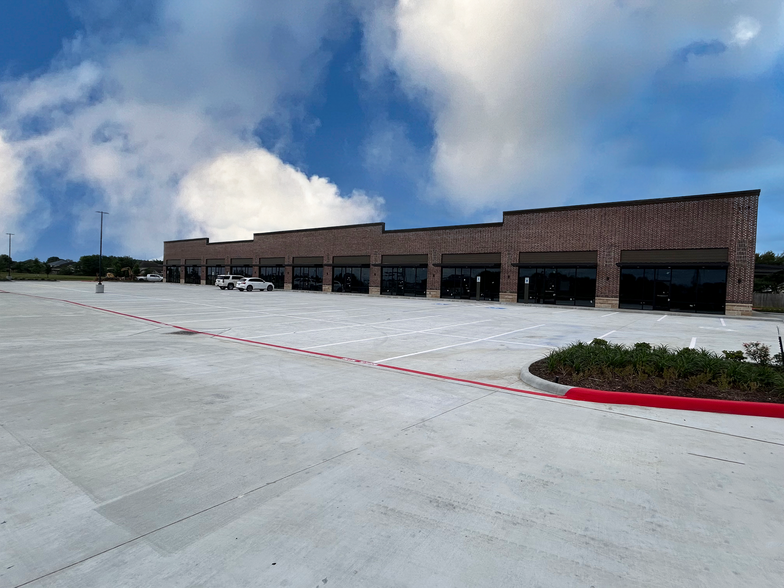 5149 Reading Rd., Rosenberg, TX for lease - Building Photo - Image 2 of 5