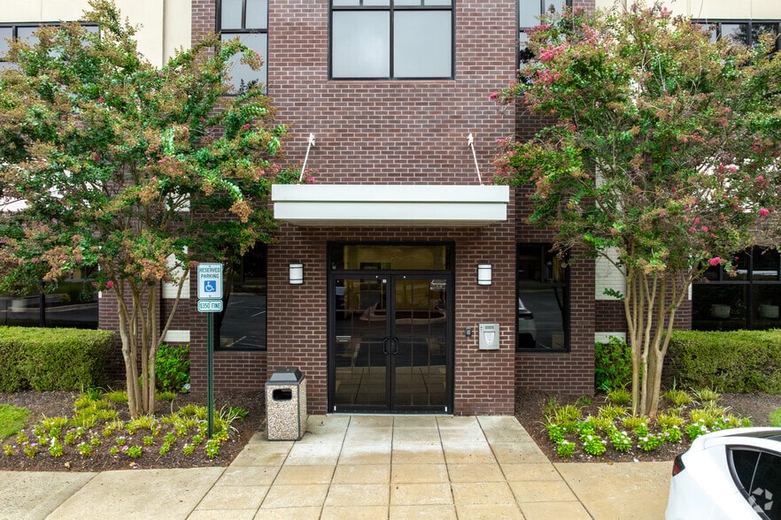 6345 Woodside Ct, Columbia, MD for lease - Building Photo - Image 3 of 4