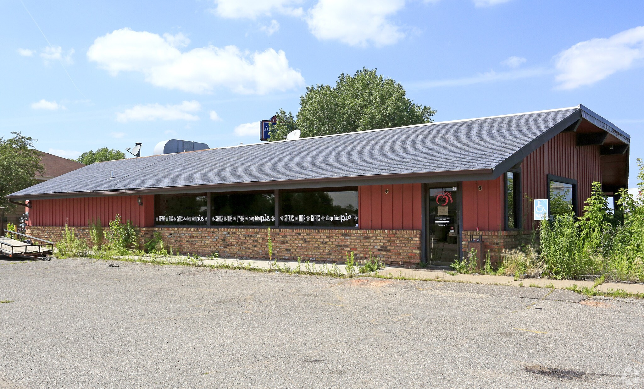 13105 Main St, Rogers, MN 55374