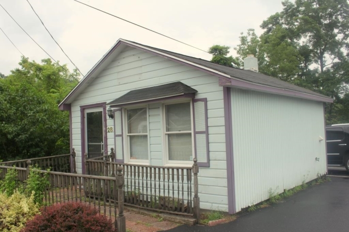 28 Wall St, Oxford, NJ for sale - Primary Photo - Image 1 of 10