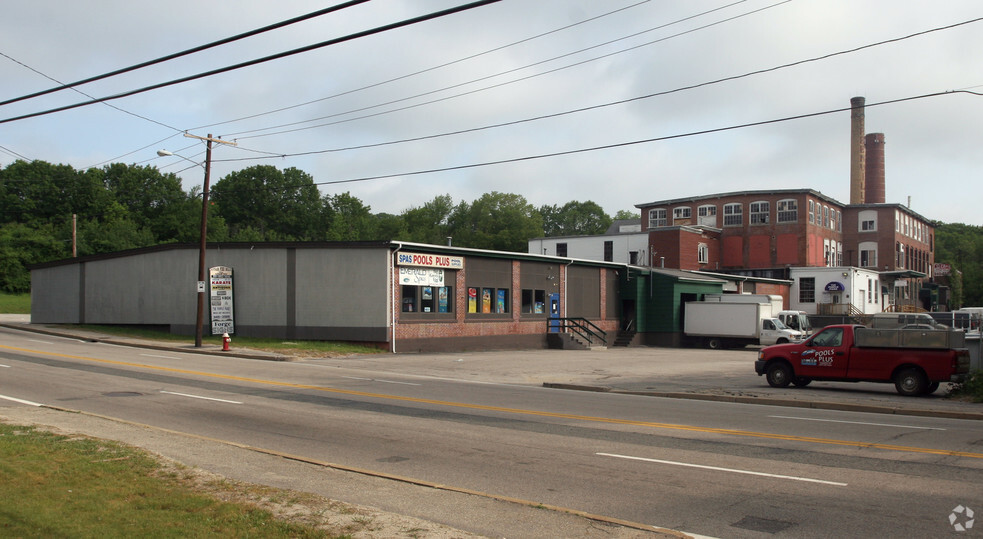 711 Putnam Pike, Smithfield, RI for sale - Primary Photo - Image 1 of 1