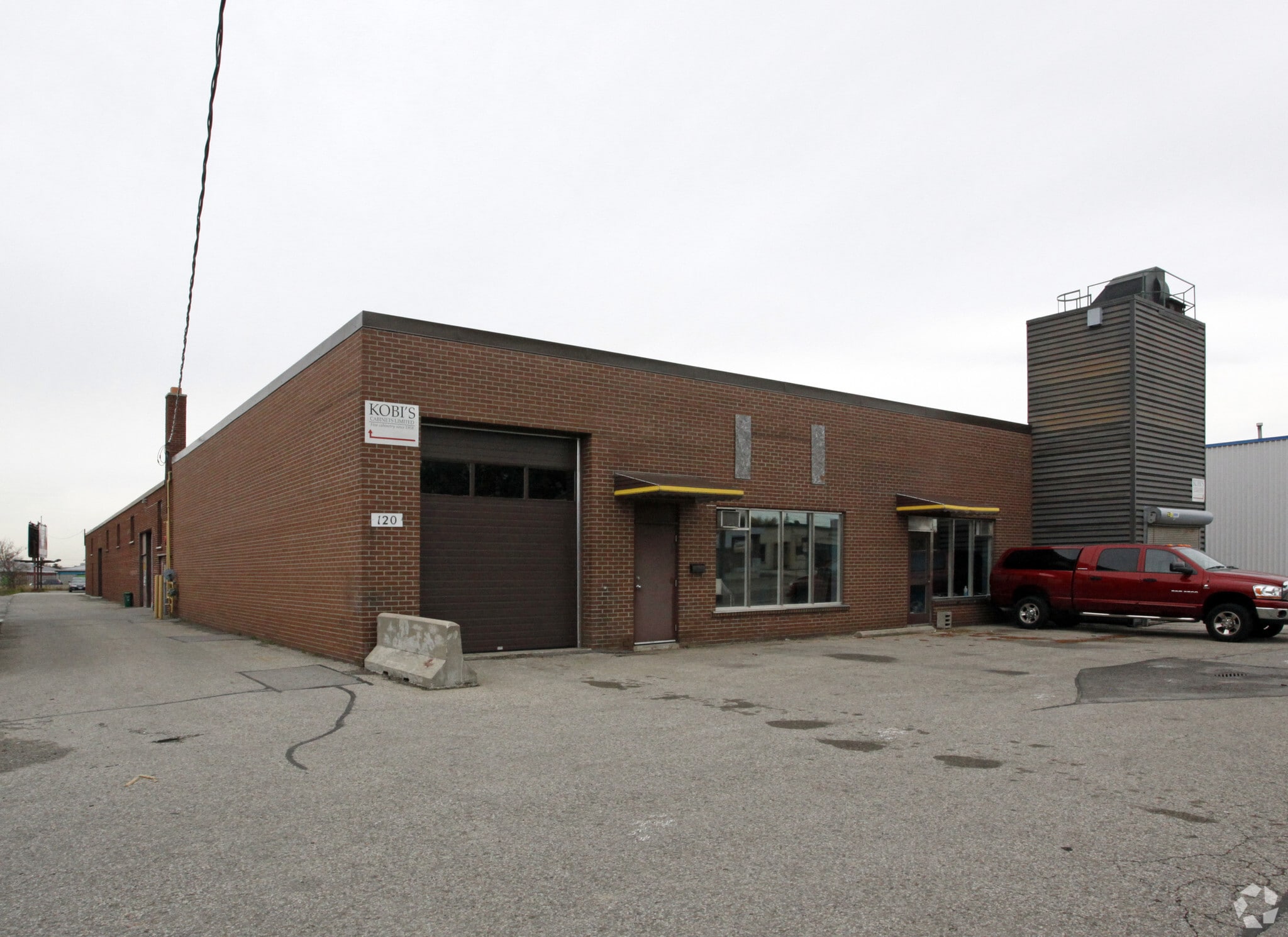 120 Oakdale Rd, Toronto, ON for sale Primary Photo- Image 1 of 3