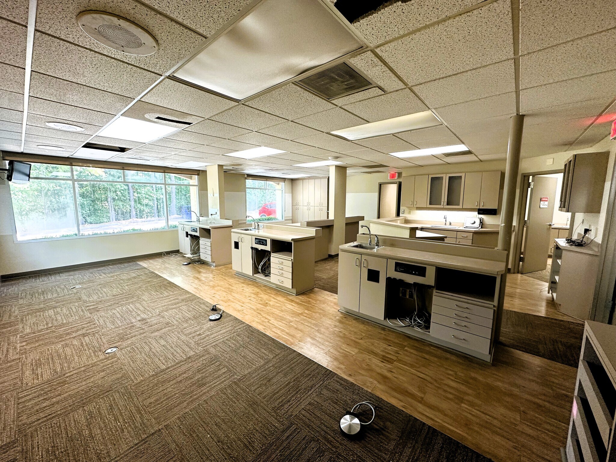 810 Canton Rd, Marietta, GA for lease Interior Photo- Image 1 of 4